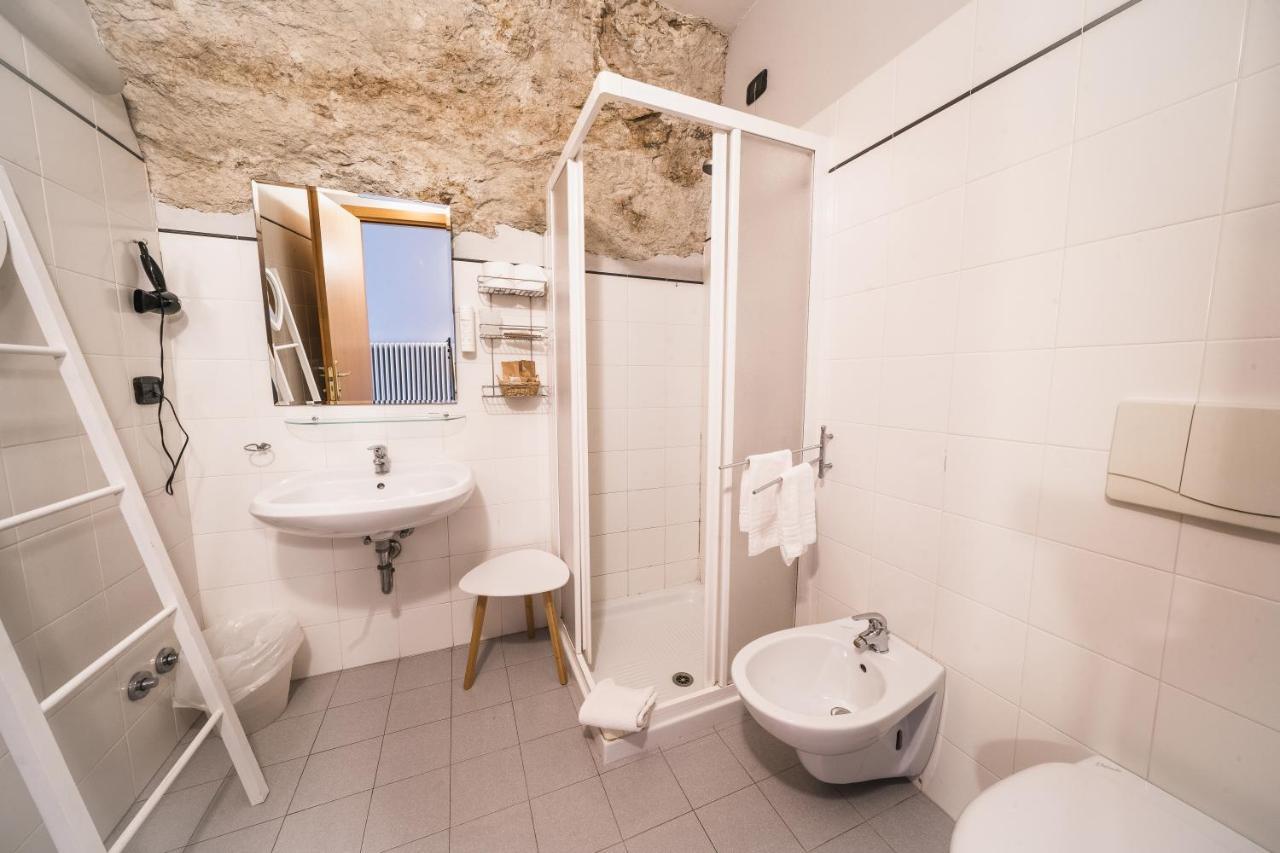 La Cantinota - Locanda De Manincor Rooms Arco Luaran gambar